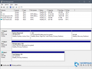 Windows 10 Disk Management with attached VHD