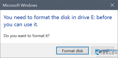 You need to format the disk in drive E before you can use it